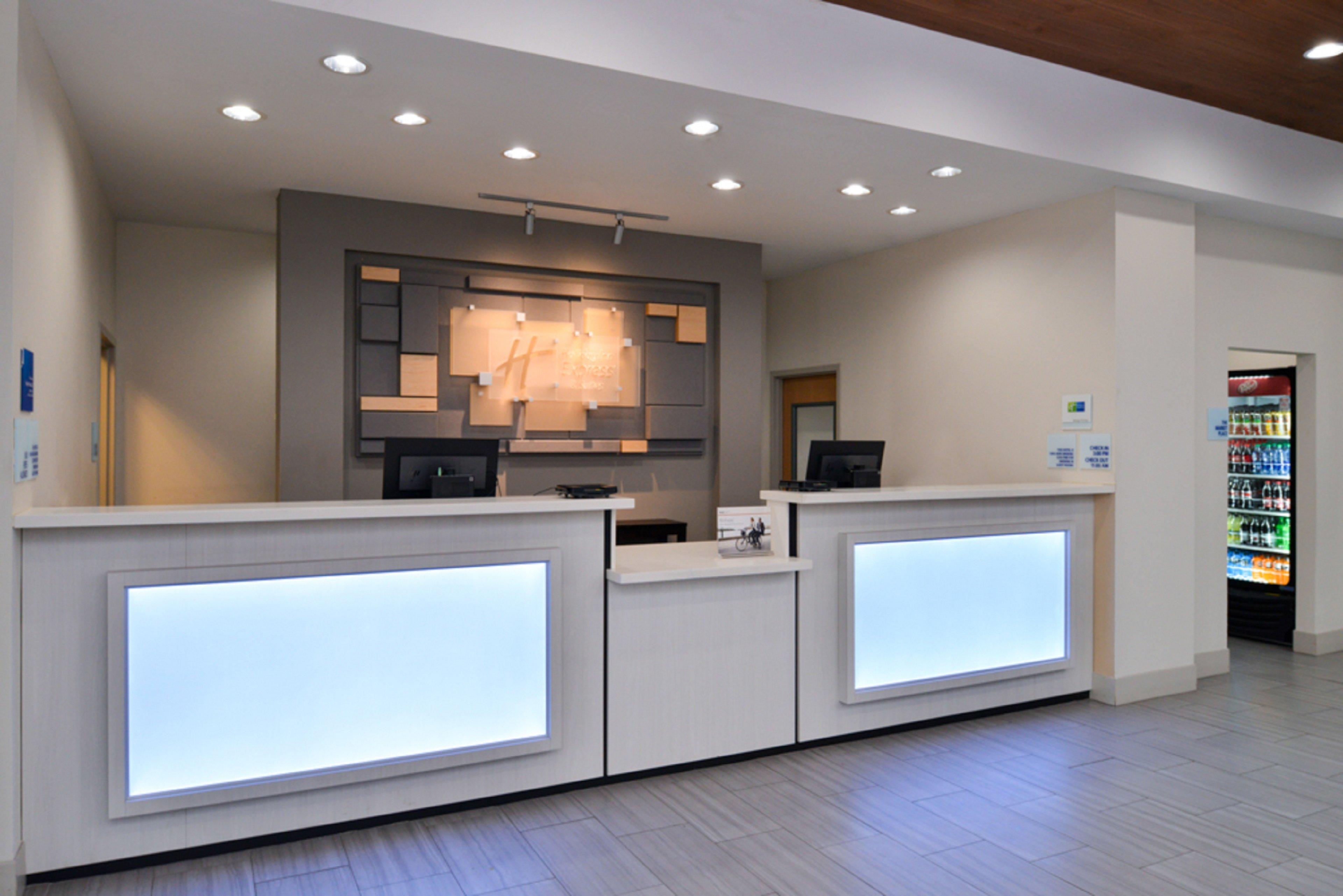 Holiday Express & By Ihg 2* La Place